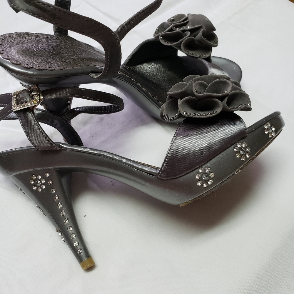 Womans shoes